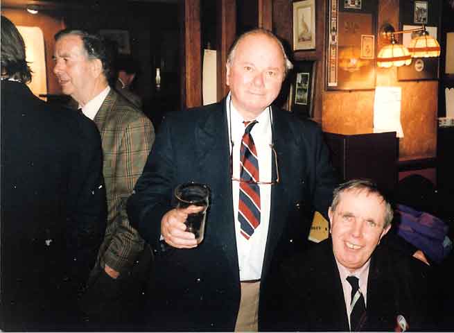 01AGM1999.jpg, 21355 bytes