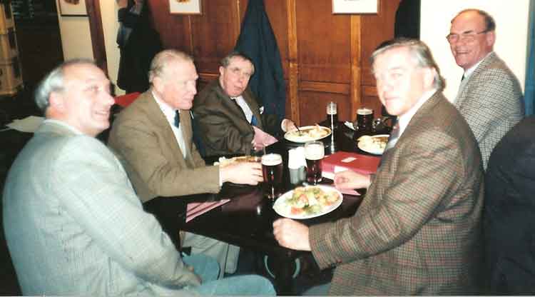 19AGM2001.jpg, 22577 bytes