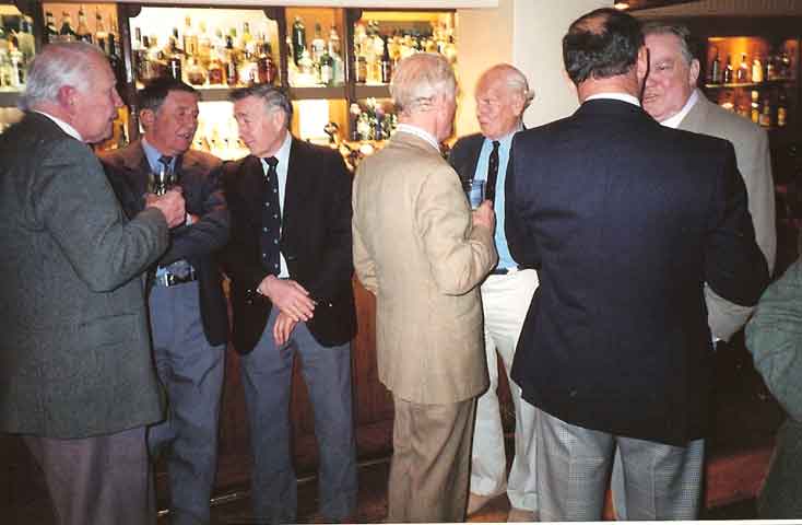 28AGM2001.jpg, 25647 bytes