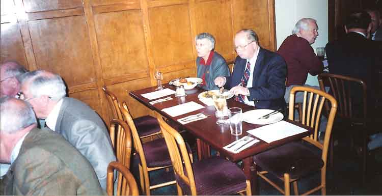 33AGM2001.jpg, 24224 bytes